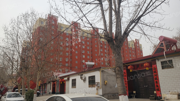 阳光华庭外景图