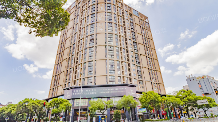 彩虹国际外景图