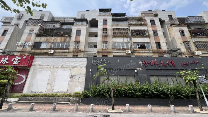 红帆步行街外景图