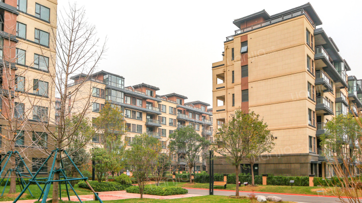 兴港和昌盛世城邦外景图