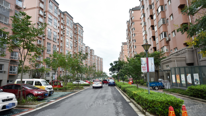 东润华庭外景图