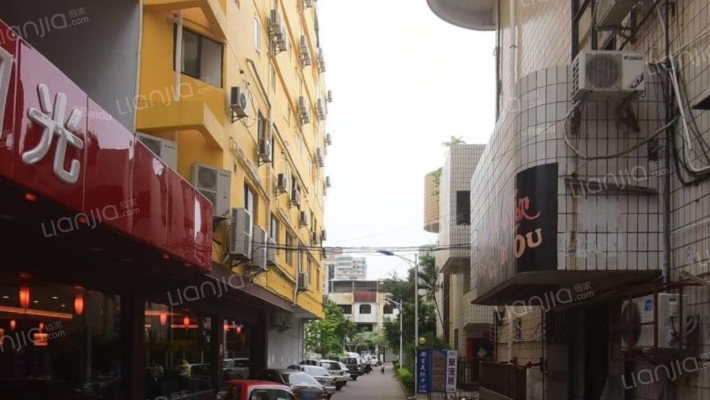 伊甸园小区外景图