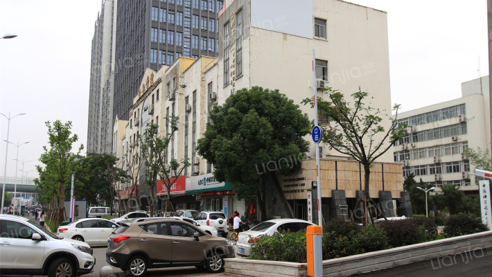 合肥学院生活区外景图