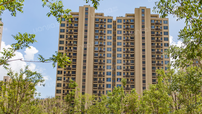 春风南岸西园外景图