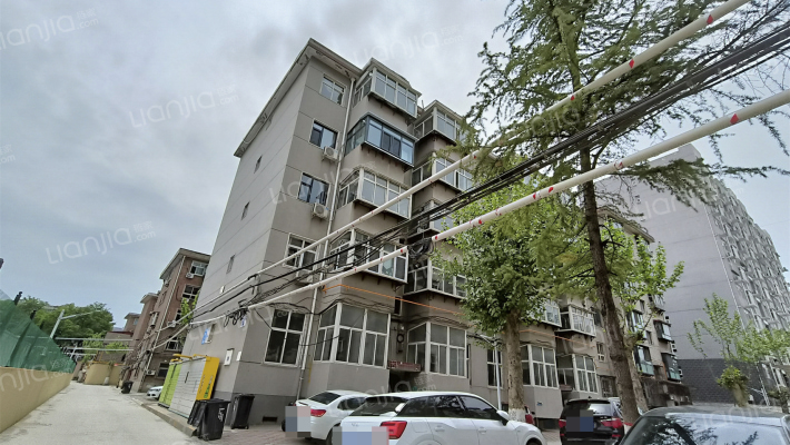 省总工会宿舍外景图