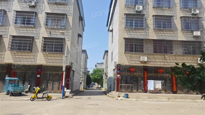 三角商贸城外景图