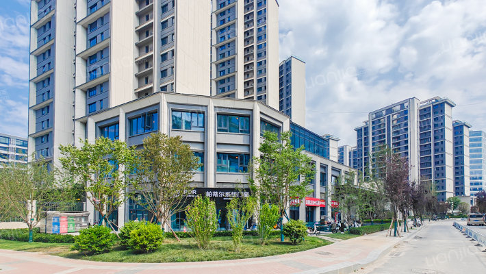 龙湖青云阙外景图