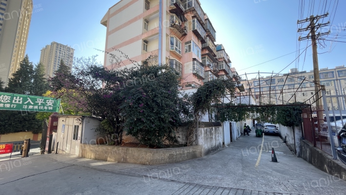 教场中路294号外景图