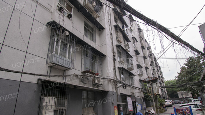 珞南街广埠屯社区外景图