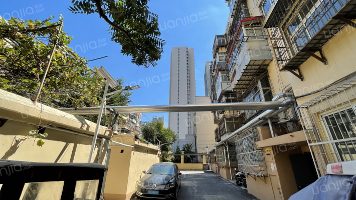 青年路29号院外景图