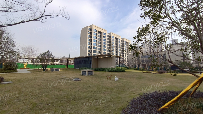 山河珑胤外景图