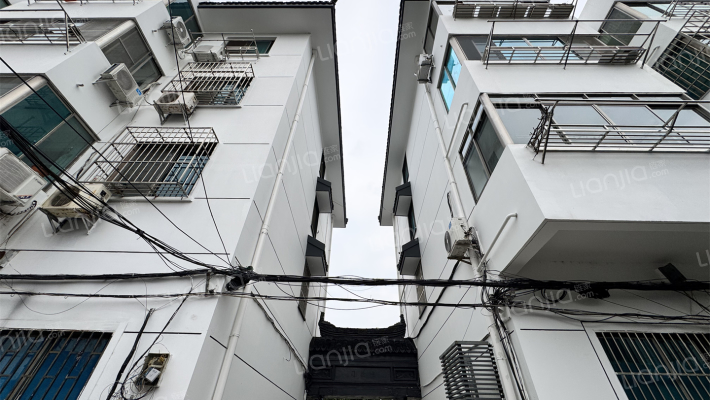 长寿路189弄外景图