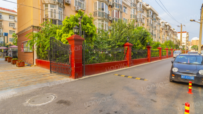 华夏花园外景图