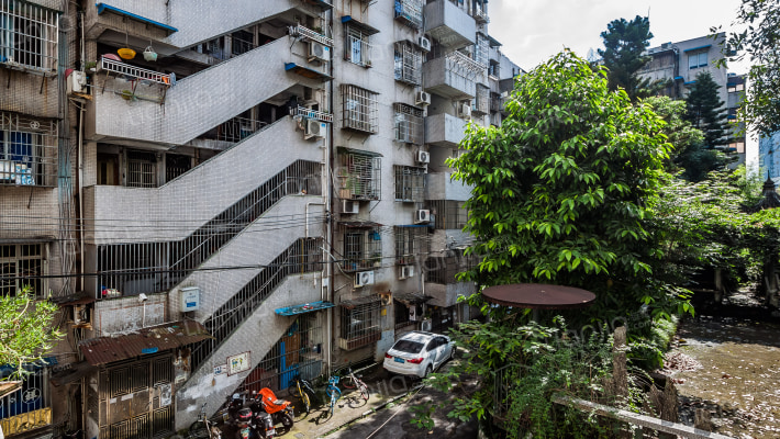 迎祥大楼外景图