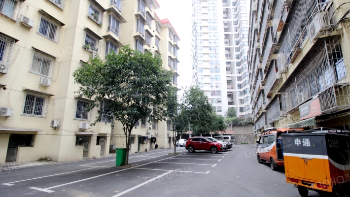 工商银行宿舍外景图