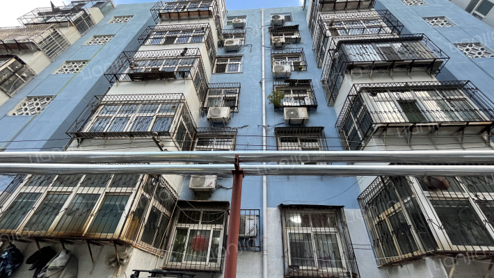 贸易街99号院外景图