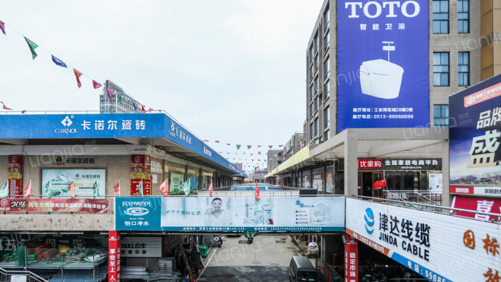 中国南通工业博览城外景图