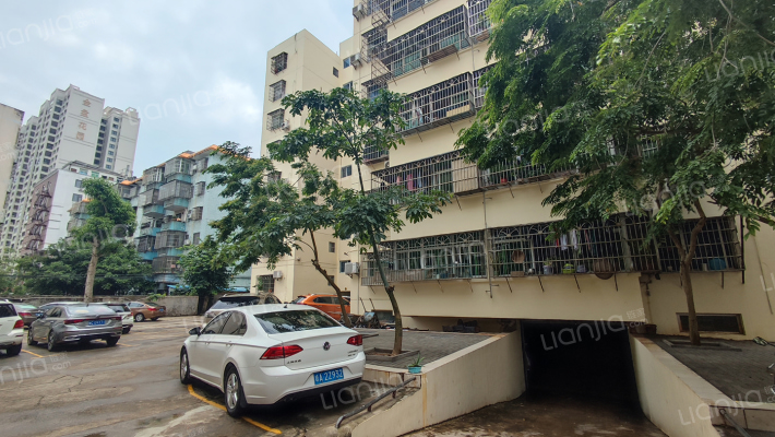 新华小区外景图