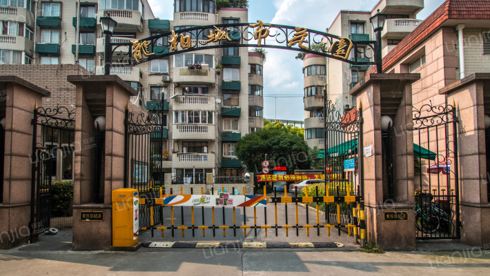 龙柏城市花园外景图