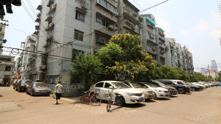 仁义里小区外景图