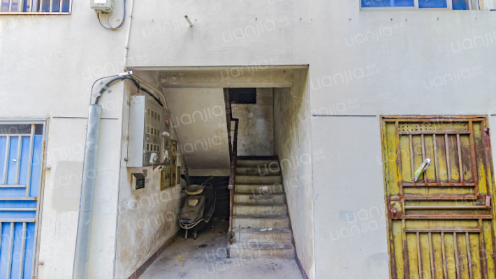 振兴公寓外景图