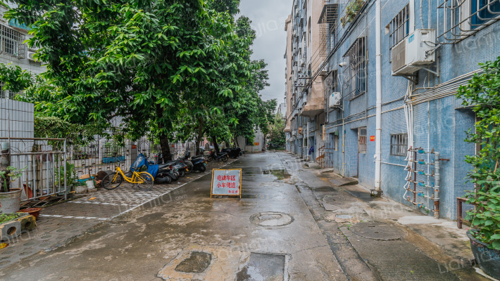 天然居小区外景图