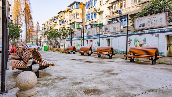 佳山新村外景图