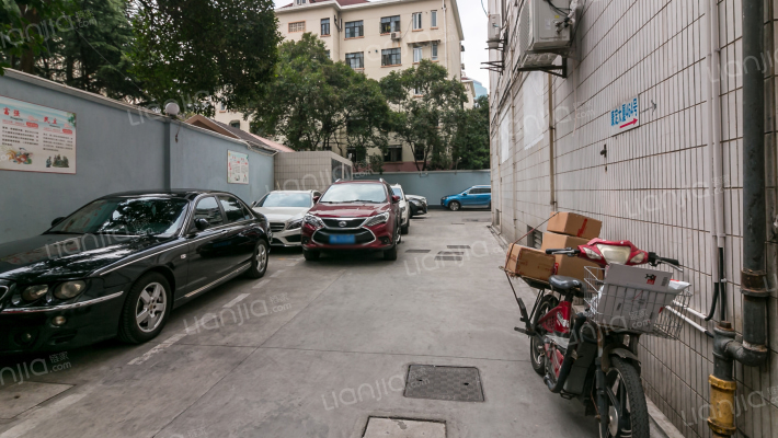 康定大楼(公寓)外景图