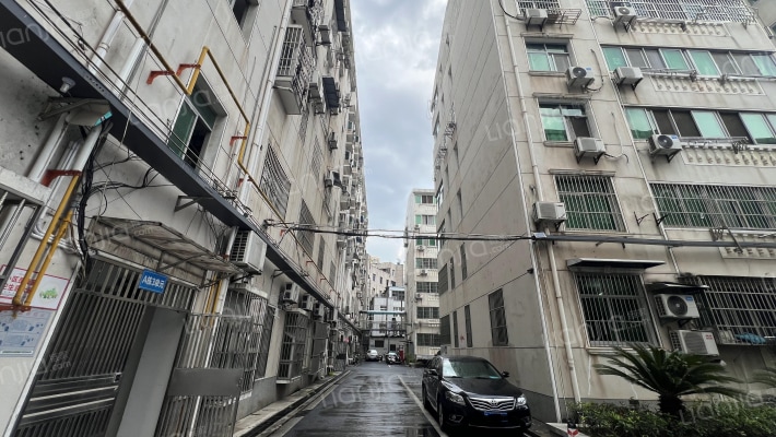 宏达花园外景图