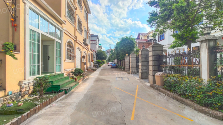 西山花苑外景图