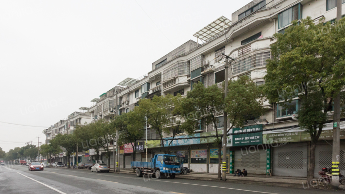 华荣花园小区外景图