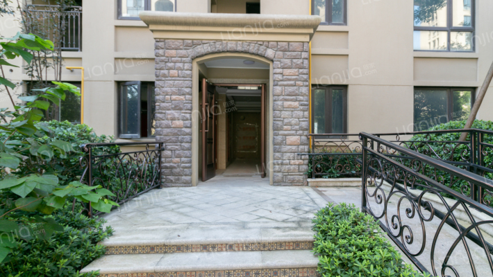 嘉兴藏绿园房价怎么样藏绿园房源户型图小区车位交通地址详情分析