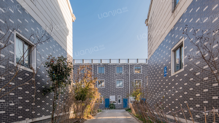 江苏省南通市如皋市东陈镇育贤花苑外景图