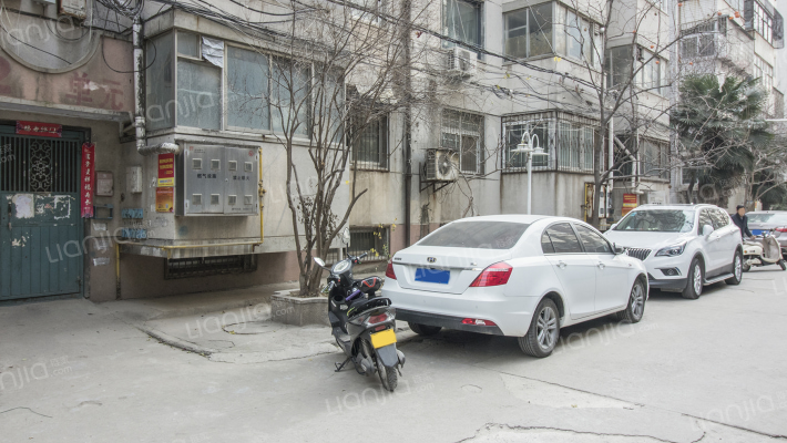 和众公寓外景图