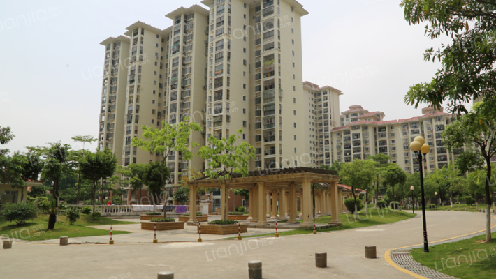 水岸名筑外景图