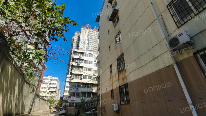 西安建工职工服务中心兴庆路家属院外景图