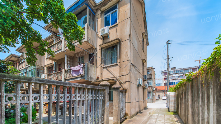 棉麻公司宿舍楼外景图