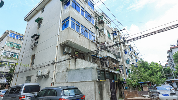 隆岗新村矿机小区外景图