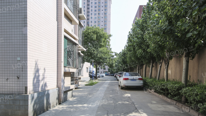 中行小区外景图