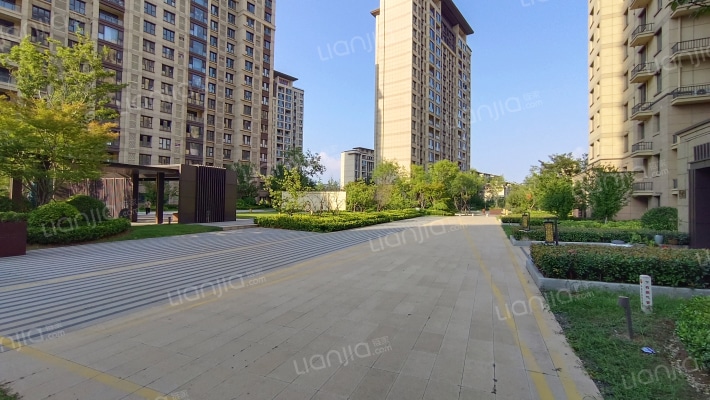 隐山观湖B区外景图