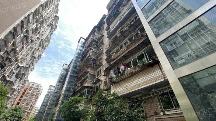 地税川剧院宿舍外景图