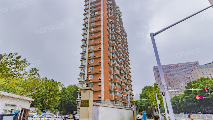 湖北省体育局十八层楼宿舍区外景图