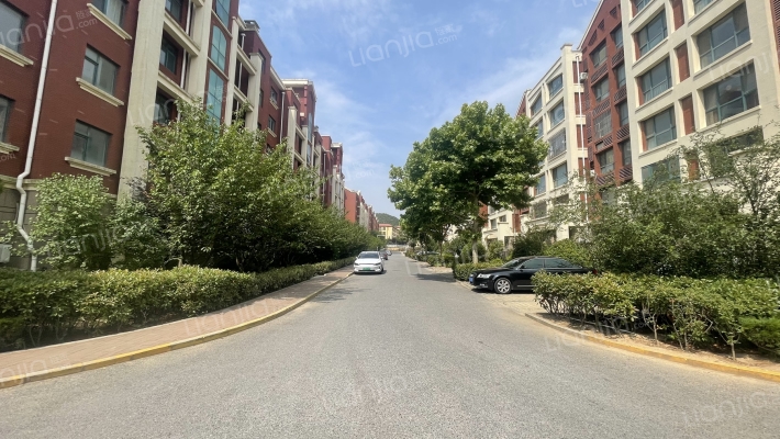 山水嘉苑外景图