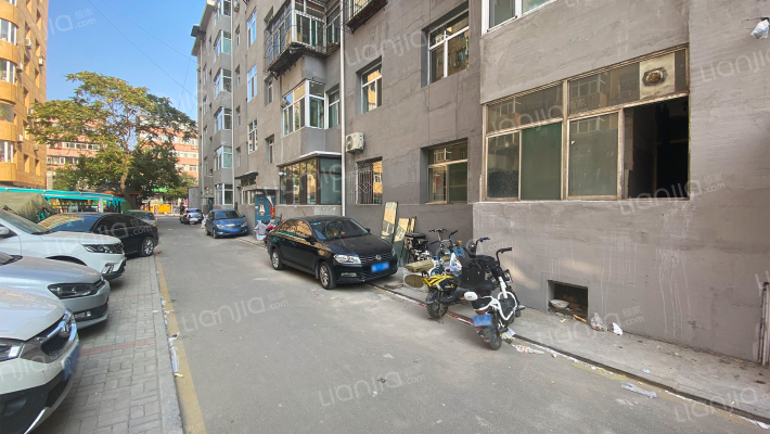 自行车厂宿舍外景图