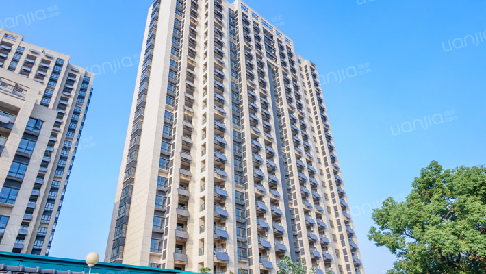 名杰花园外景图