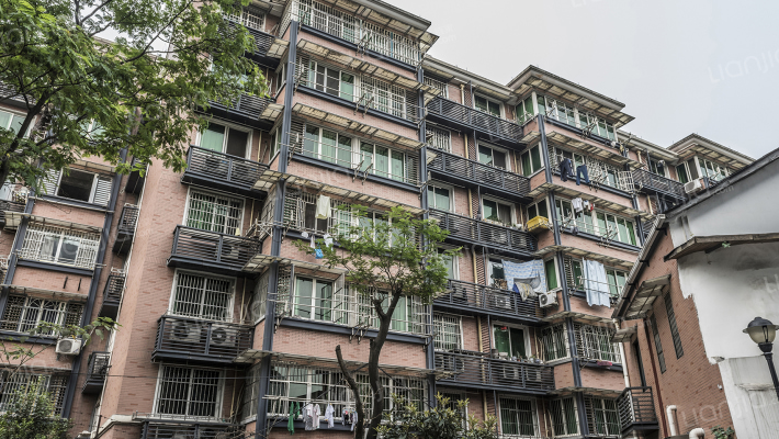 机神公寓外景图