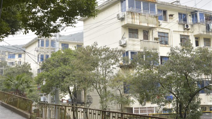 青山三村外景图