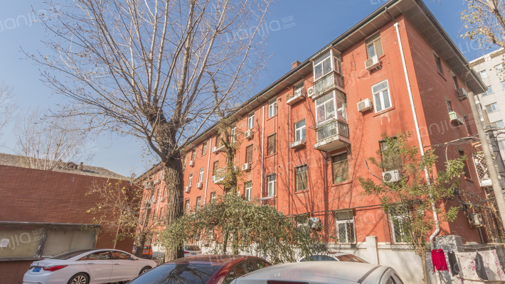 砖塔胡同78号院外景图