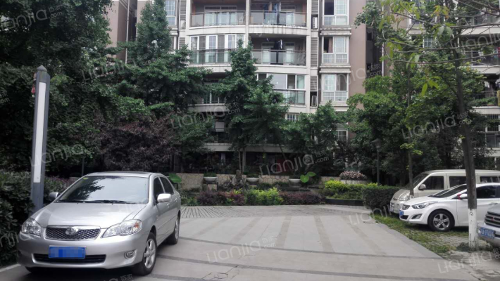 美丽庭院外景图