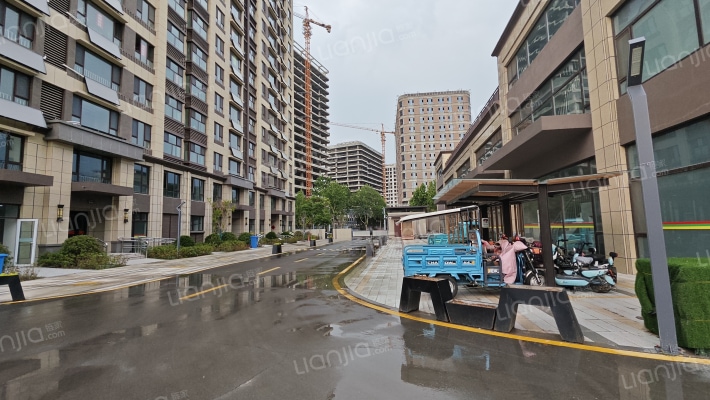 天骄水岸外景图